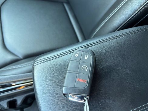 Used 2025 Jeep Compass Limited AWD/4WD image 22
