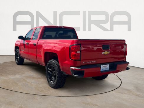 Used 2018 Chevrolet Silverado 1500 Custom w/ Custom Convenience Package RWD image 8