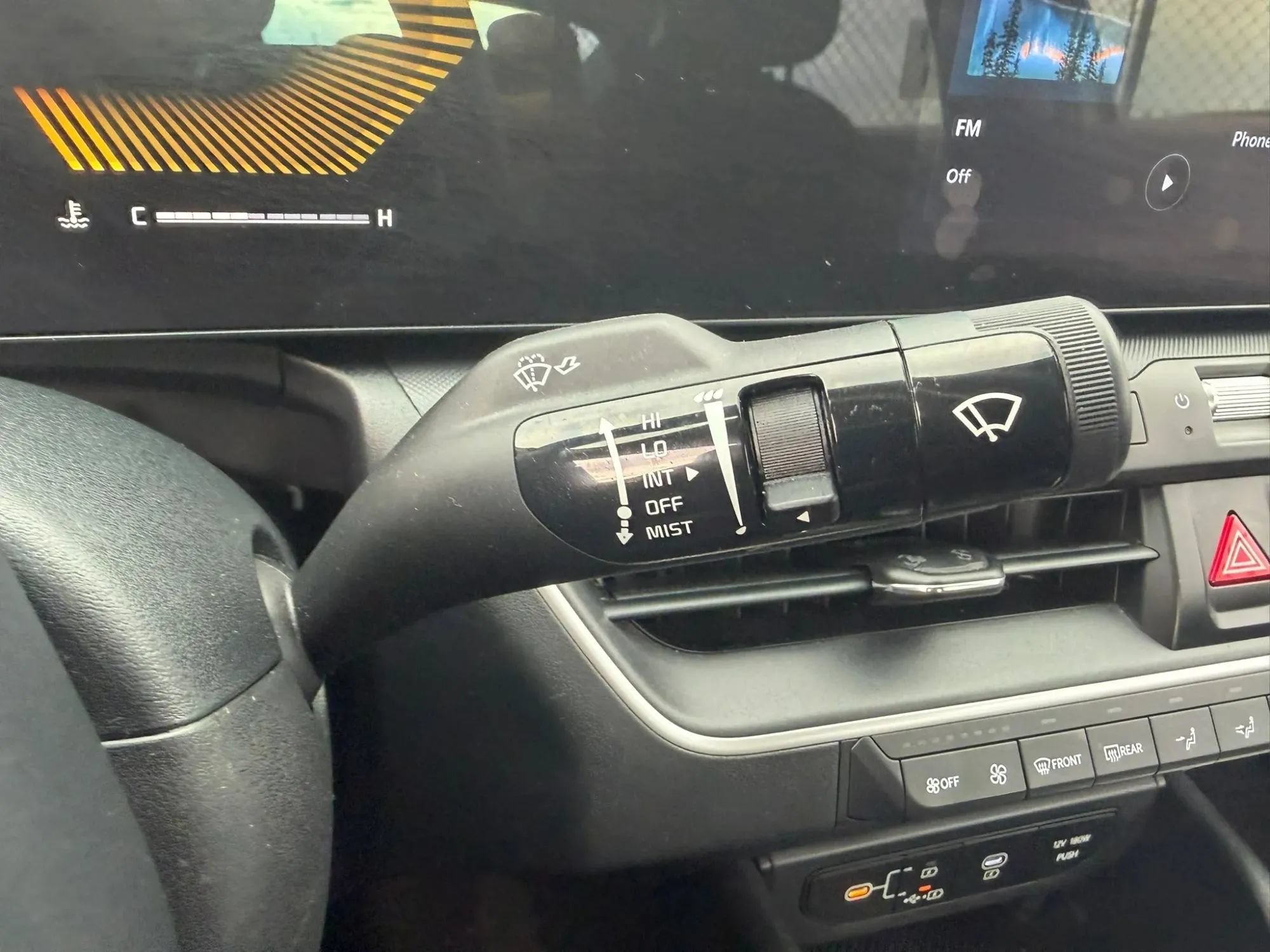 Used 2025 Kia K4 FWD image 15