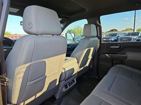 Used 2023 Chevrolet Silverado 2500 LTZ w/ Gooseneck/5TH Wheel Package image 11