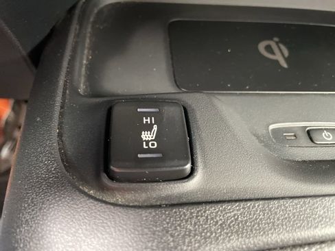 Used 2025 Toyota Corolla XSE FWD image 19