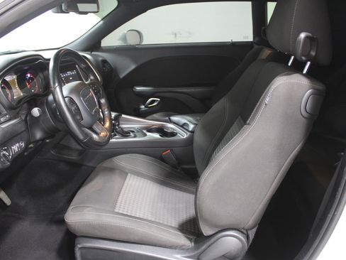 Used 2020 Dodge Challenger SXT w/ Blacktop Package image 3