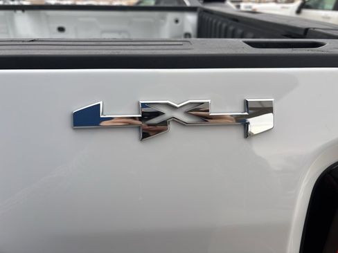 Used 2024 GMC Sierra 3500 SLE w/ SLE Convenience Package image 34