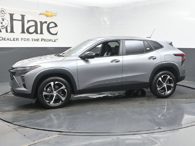 Used 2024 Chevrolet Trax RS w/ Driver Confidence Package FWD image 36