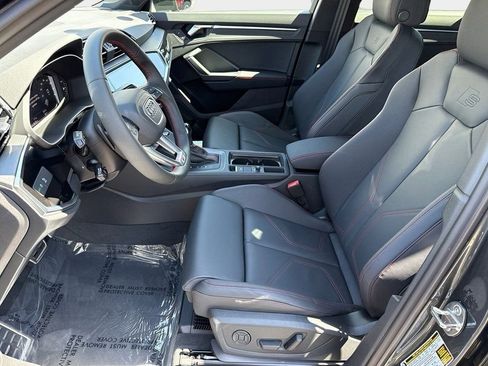 Certified 2025 Audi Q3 2.0T Premium Plus w/ Premium Plus Package image 17