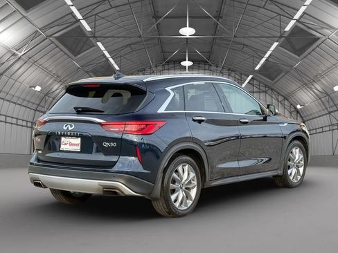 Used 2021 INFINITI QX50 Luxe w/ Cargo Package AWD/4WD image 7