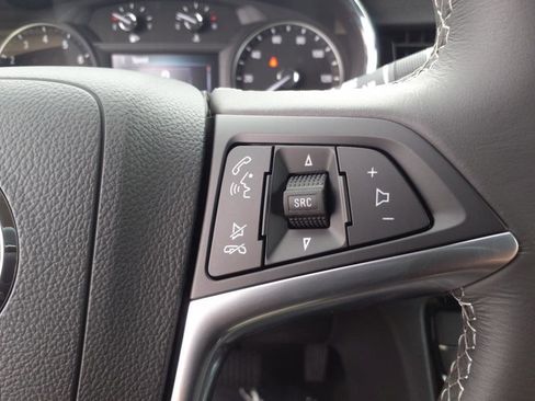 Certified 2022 Buick Encore Preferred w/ Safety Package image 14