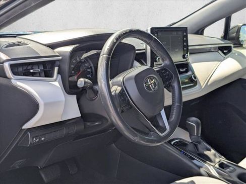 Used 2020 Toyota Corolla SE FWD image 8