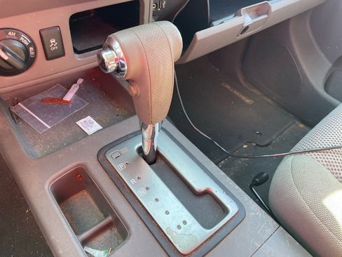 Used 2019 Nissan Frontier SV image 4