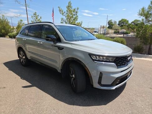 Used 2023 Kia Sorento EX FWD image 3