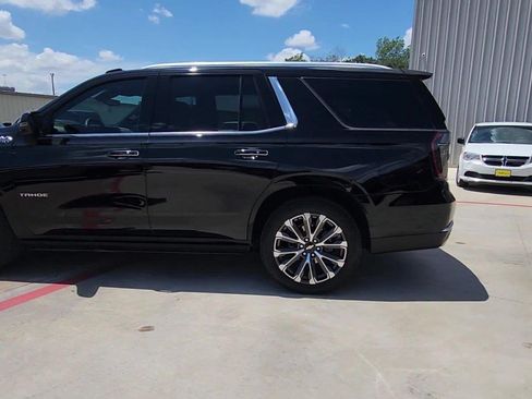 Certified 2025 Chevrolet Tahoe High Country RWD image 6