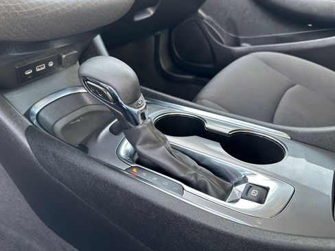 Used 2023 Chevrolet Malibu LT image 18