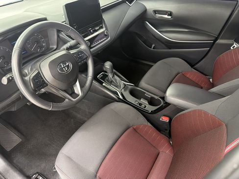 Used 2024 Toyota Corolla SE FWD image 4