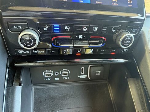 Used 2023 Jeep Grand Cherokee Summit AWD/4WD image 21