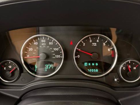 Used 2011 Jeep Patriot Latitude w/ Sun/Sound Group image 10