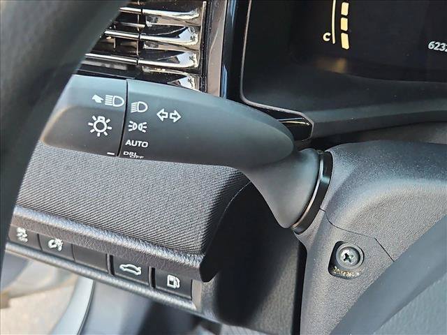 Used 2025 Toyota Camry LE FWD image 15