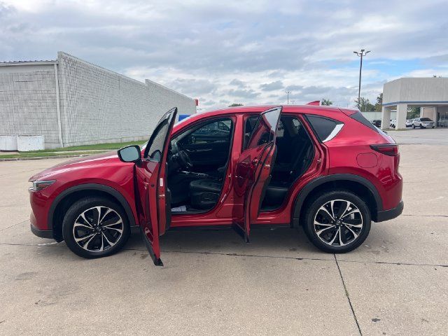 Used 2023 MAZDA CX-5 AWD 2.5 S w/ Premium Package image 4