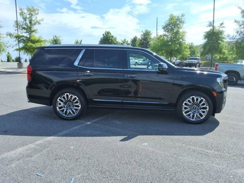 Certified 2023 GMC Yukon Denali Ultimate AWD/4WD image 4