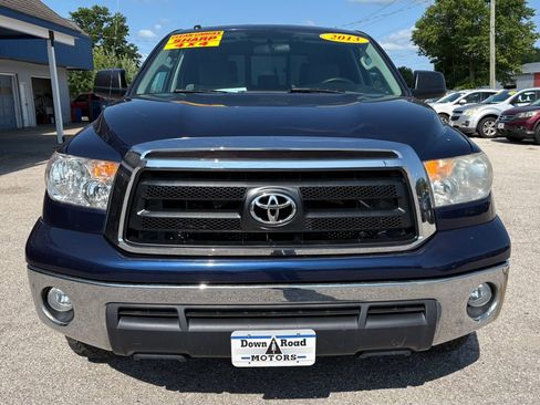 Used 2013 Toyota Tundra 4x4 Double Cab w/ Tow Pkg image 8
