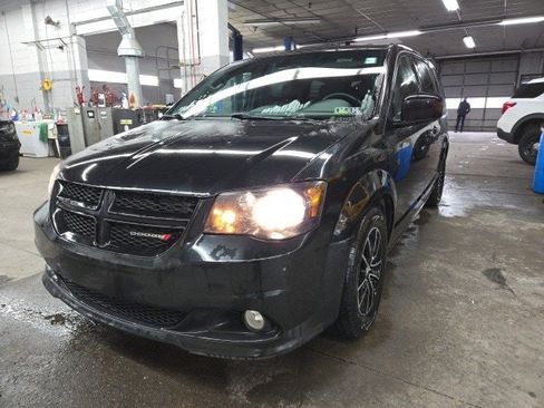 Used 2019 Dodge Grand Caravan GT image 6