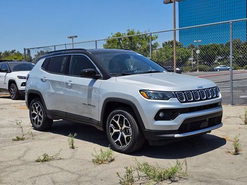 New 2026 Jeep Compass Limited AWD/4WD image 3