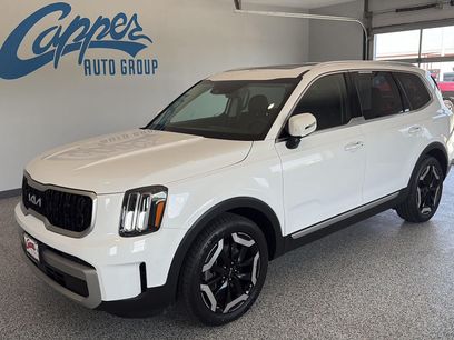 Used 2023 Kia Telluride EX w/ EX Captain's Chair Package