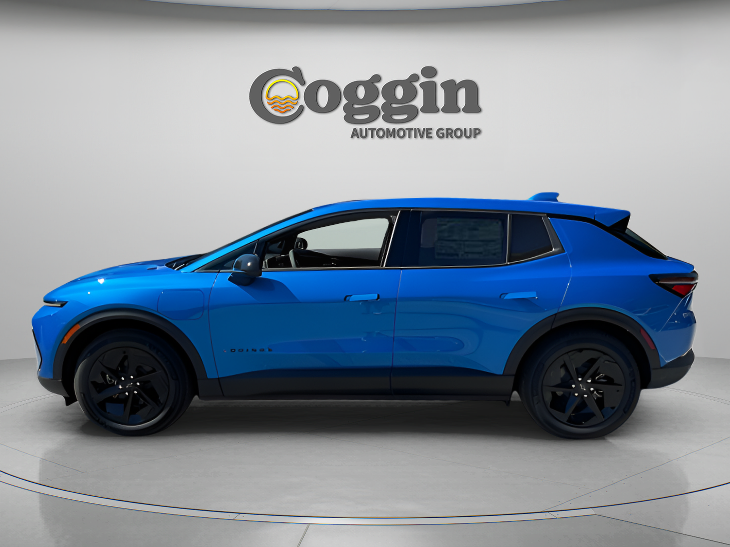 Used 2026 Chevrolet Equinox EV LT w/ Midnight Package FWD image 3