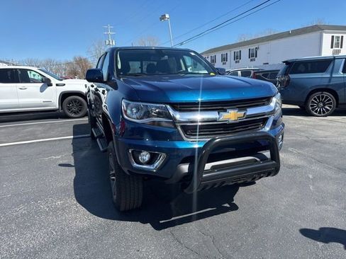 Used 2020 Chevrolet Colorado LT w/ LT Convenience Package AWD/4WD image 4