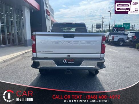 Used 2023 Chevrolet Silverado 2500 LT AWD/4WD image 6