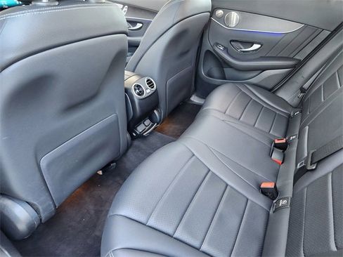 Used 2021 Mercedes-Benz GLC 300 4MATIC image 22