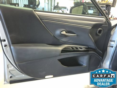Used 2022 Lexus ES 300h F Sport FWD image 24