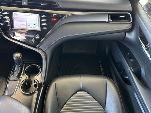 Used 2019 Toyota Camry SE image 28