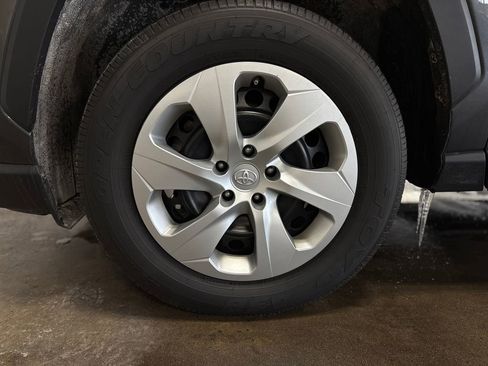 Used 2023 Toyota RAV4 LE image 33