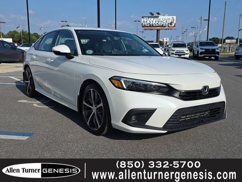 Used 2024 Honda Civic Touring image 1
