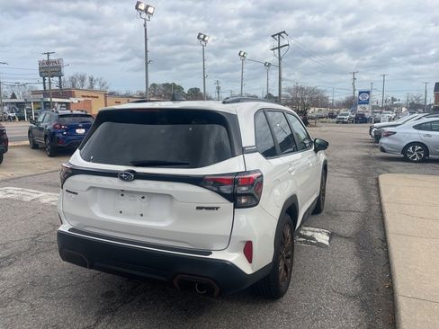 Used 2025 Subaru Forester Sport image 4