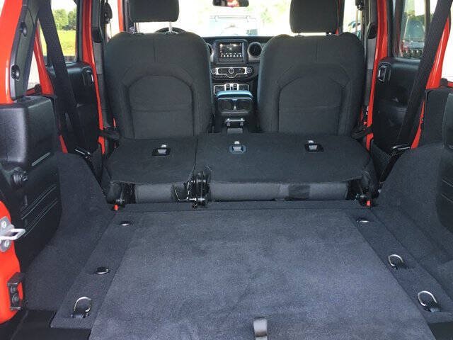 Used 2022 Jeep Wrangler Unlimited Sport AWD/4WD image 25