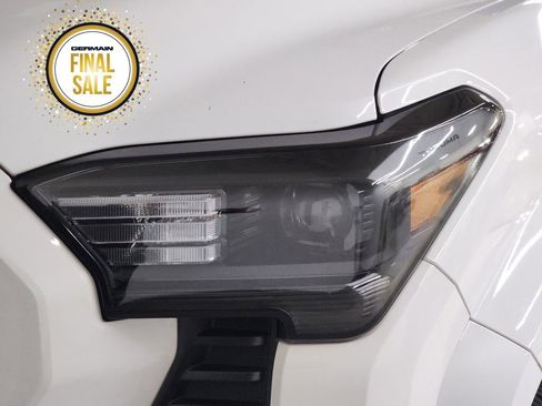 Used 2024 Toyota Tacoma SR image 12