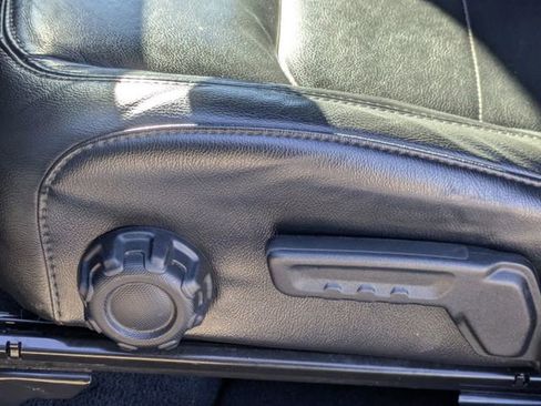 Used 2022 Jeep Gladiator Sport image 25