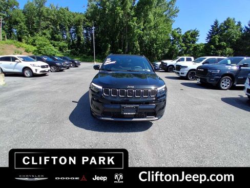 Certified 2025 Jeep Compass Limited w/ Driver Assist Group I AWD/4WD image 2