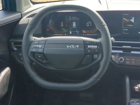 New 2026 Kia Sportage EX w/ EX Panorama Roof Package image 13