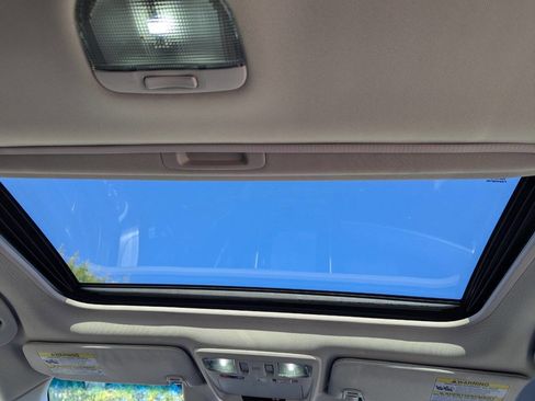 Used 2019 Subaru Outback 2.5i Premium image 16