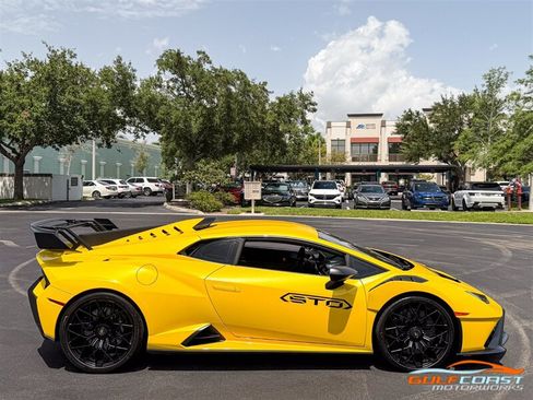 Used 2022 Lamborghini Huracan STO RWD image 56