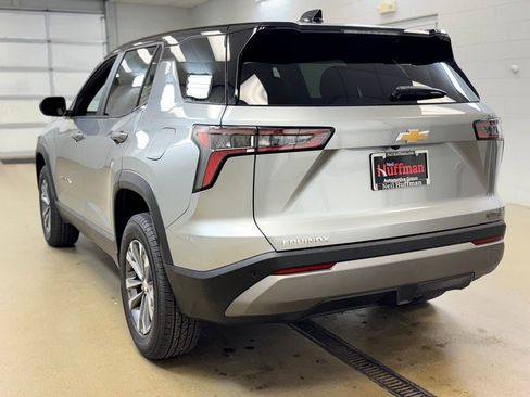 New 2026 Chevrolet Equinox LT w/ Convenience Package II image 7