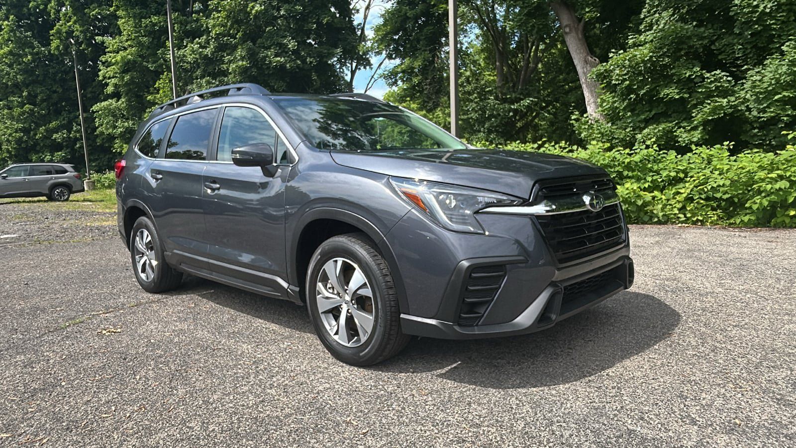 Used 2023 Subaru Ascent Premium AWD/4WD image 1