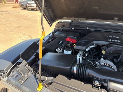 Used 2020 Jeep Gladiator Rubicon w/ Uconnect 4C Nav & Sound Group image 54