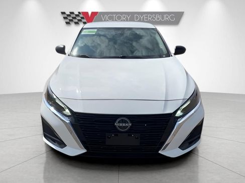 Used 2025 Nissan Altima 2.5 SV image 3