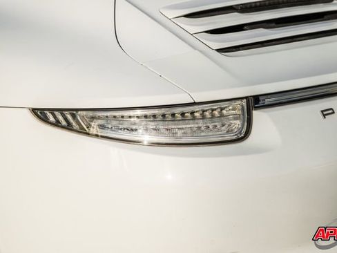 Used 2015 Porsche 911 Carrera 4S image 39