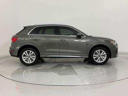 Used 2025 Audi Q3 2.0T Premium w/ Convenience Package image 8