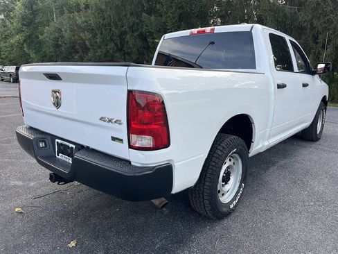 Used 2011 RAM 1500 ST w/ ST Popular Equipment Group AWD/4WD image 3