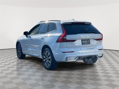Certified 2025 Volvo XC60 B5 Plus image 5